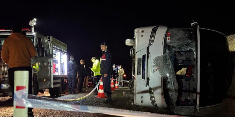 İşçi servisi kaza yaptı: 7 yaralı