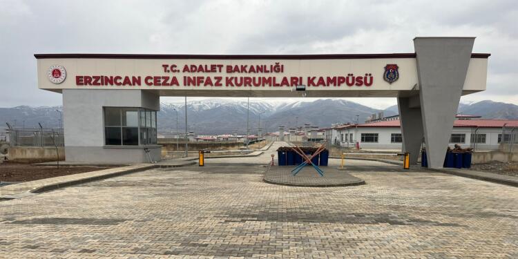 Erzincan’da tutsaklar tekli hücreye alındı