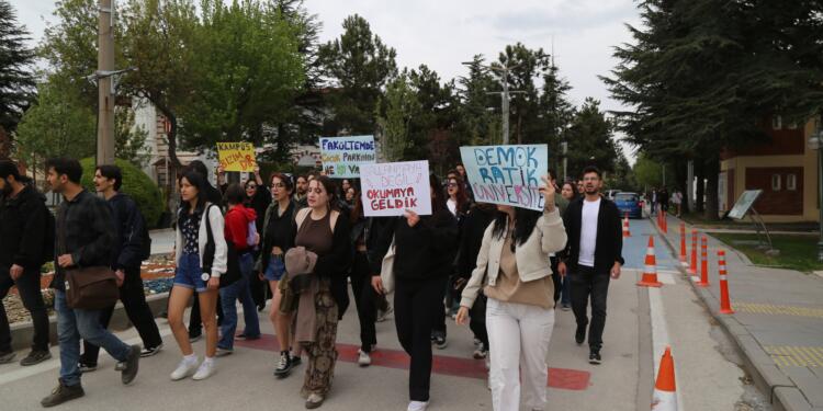 Eskişehir’de üniversite öğrencilerinden eylem