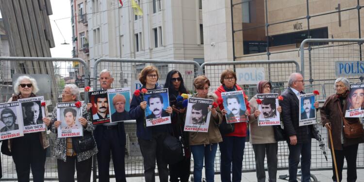 Cumartesi Anneleri Türkoğlu’nun akıbetini sordu