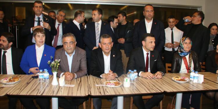 Özgür Özel’den Önder açıklaması: Mucize sayılabilecek gelişmeler olduğu söylendi