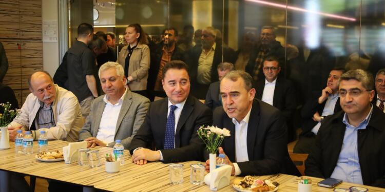 Önder için hastane ziyaretleri devam ediyor