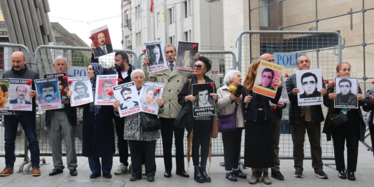 Cumartesi Anneleri 44 yıl önce kaybedilen Yedigöl’ün akıbetini sordu