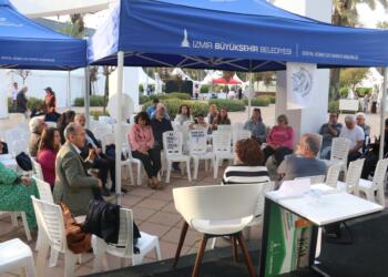 İzmir’de ‘barış’ forumu: Tarihi fırsat