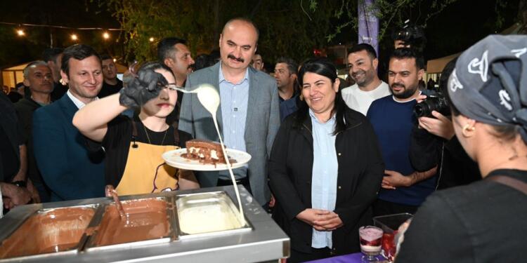 Kayyım kahve ve çikolataya 4.5 milyon TL harcadı