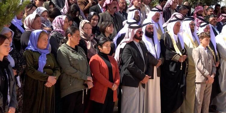 Şengal Özerk Yönetimi: Êzidîlerden özür dileyin, esirleri bırakın