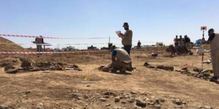 Hums’ta toplu mezar bulundu