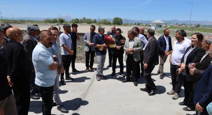 30 yıllık tutsağa memleketinde kitlesel karşılama