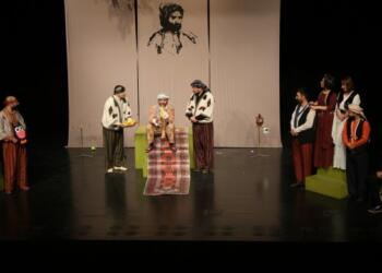 Bekoyê Ewam oyunu sahnelendi