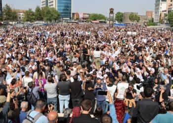 Kaytan ve Altun’un anmasına katılanlar: Barış için mücadele edeceğiz