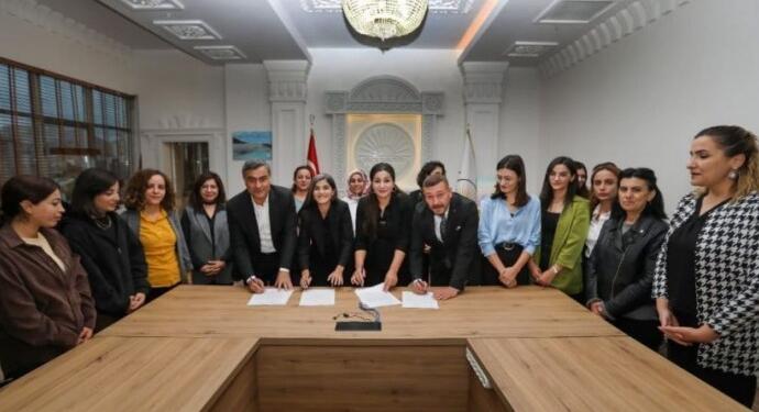 Kayyım kadınlara hukuki destek sağlayan protokolü feshetti