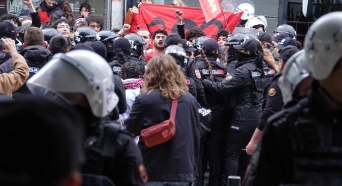 Taksim’e yürümek isteyenlere polis saldırdı: En az 400 gözaltı