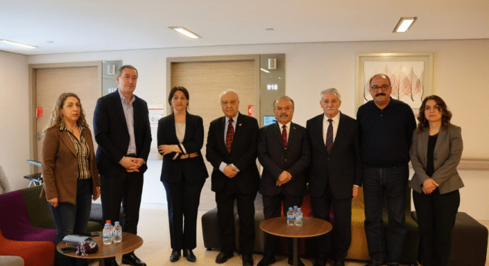 Önder için hastane ziyaretleri devam etti