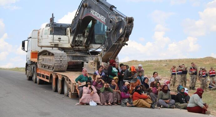 Zeytûna’da GES’e direnenler: Topraklarımızı bırakmayacağız