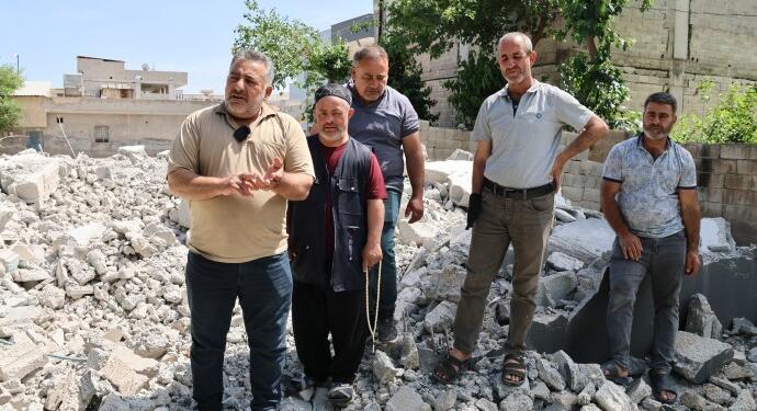 Evler kedilerin üzerine yıktırıldı; 24 kişi sokakta kaldı