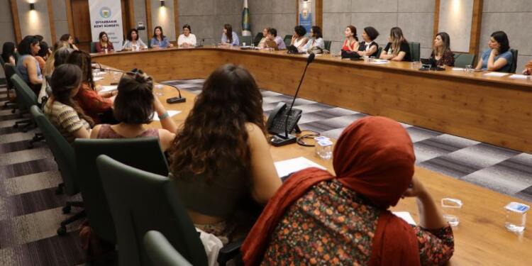 DEM Parti Kadın Meclisi’nden kadın buluşmaları