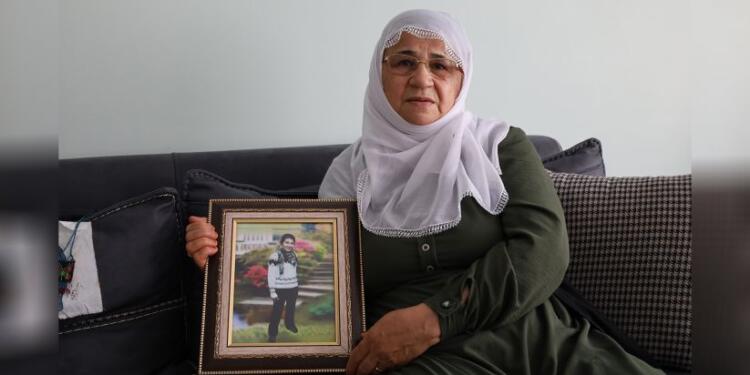 Tutsak annesi: Umudumuz barıştan yana