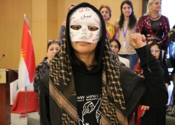 Zoya El Ef: Afganistanlı kadınların görünür olmasını sağlamalıyız