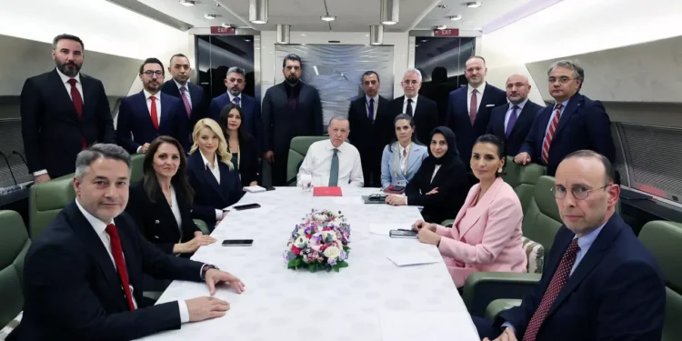 Erdoğan: Anayasa milletin tamamını kapsayan toplumsal sözleşmedir