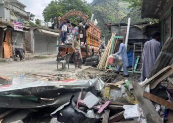 Hindistan ile Pakistan arasındaki ateşkes ihlal edildi