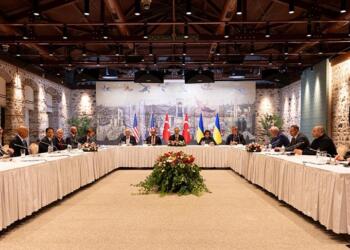 İstanbul’da ateşkes için üçlü toplantı