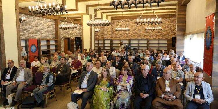 ‘Gırona manifestosu’ konferansı: Örgütlenmemiz gerekiyor