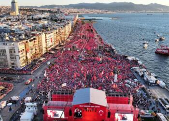Özgür Özel: Demokratik Türkiye Komisyonu kurulsun