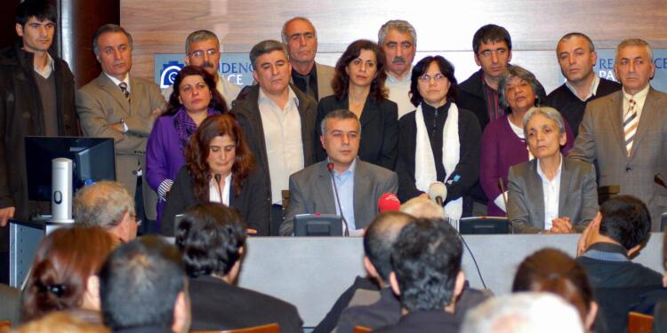 ‘Canika Dêrsim’i anlattı: Barış gelsin diye çok çabaladı