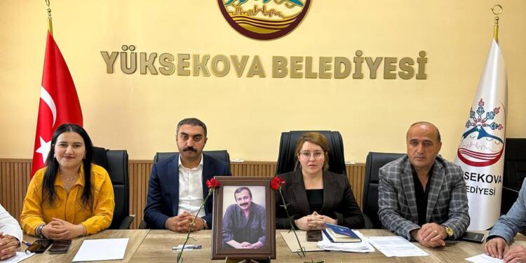 Gever’de bir caddeye Sırrı Süreya Önder ismi verildi