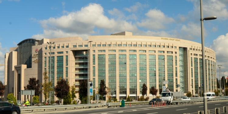 CHP’li belediyelere ‘DHKP-C’ davası