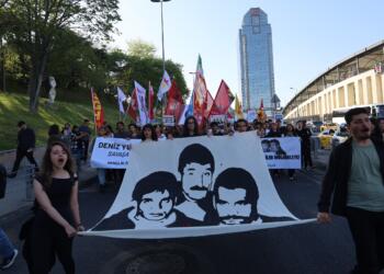 Birçok kentte Üç Fidan anması: Yolumuz Denizlerin yoludur