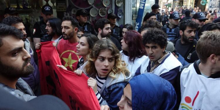 ‘İsimsiz örgütün’ propagandasından tutuklandılar