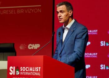 İspanya Başbakanı: Dünyada aşırı sağ yükselişte, demokrasi tehlikede