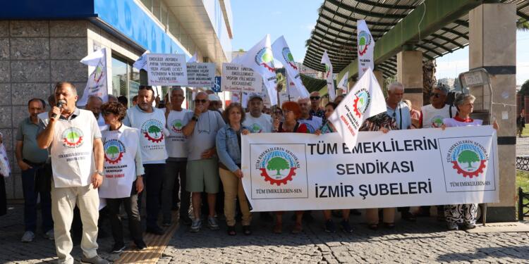 Emekliler seyyanen zam istiyor