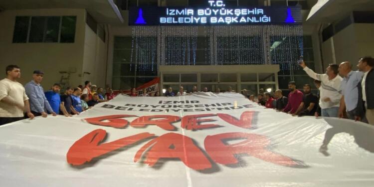 Anlaşma sağlanamadı İzBB’de 23 bin işçi greve çıktı