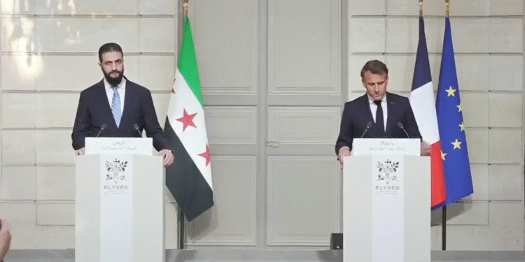 Macron: Özerk Yönetim ile Şam hükümeti arasında uzlaşmayı destekliyoruz