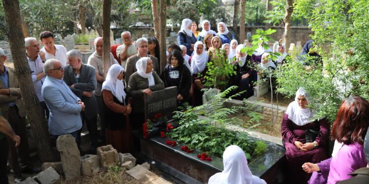 Dörtler anıldı: Hayalleri Öcalan’ın öncülüğünde hayat buluyor