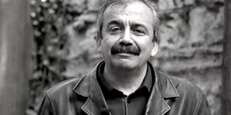 Neçirvan ve Mesrur Barzani’den Önder için taziye mesajı