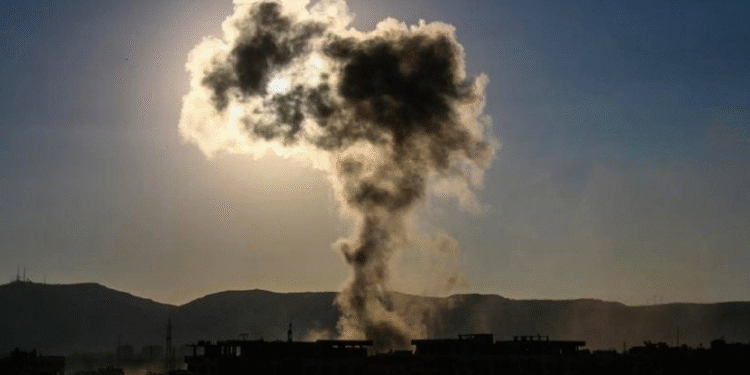 Hindistan, Pakistan’a saldırdı