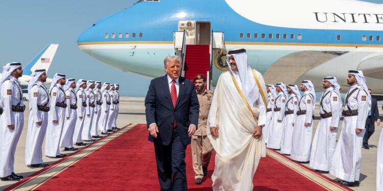 Katar, Boeing ve ABD ile milyar dolarlık anlaşma imzaladı