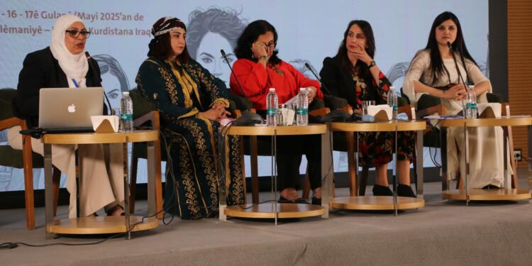 Rûken Ehmed: Güçlü bir kadın birliği ortaya çıkarılmalı