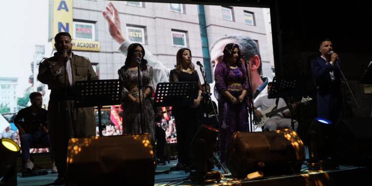 Cizîr’deki festival sürüyor