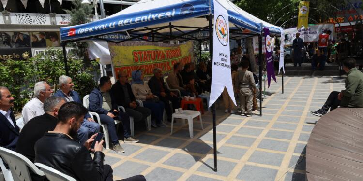 KURDÎGEH’ten dil çadırı