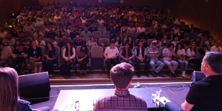 Wan’da gençlik buluşması: Demokratik toplum inşası için mücadele edelim