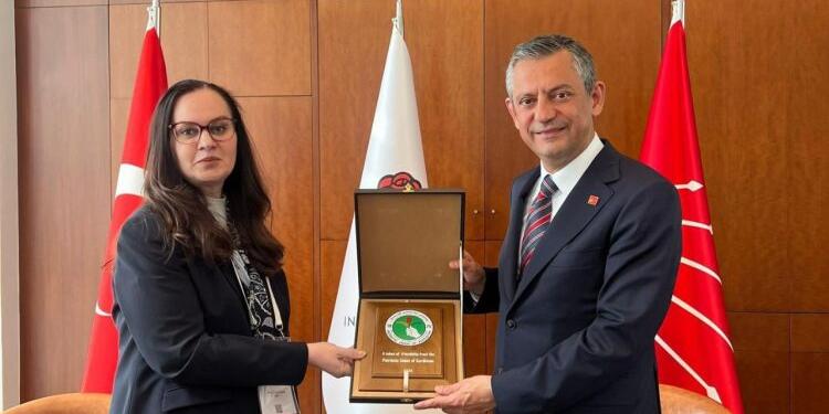 YNK heyeti Özgür Özel’le görüştü