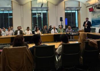 İngiltere Parlamentosu’nda ‘Rojava’ belgeselinin gösterimi yapıldı