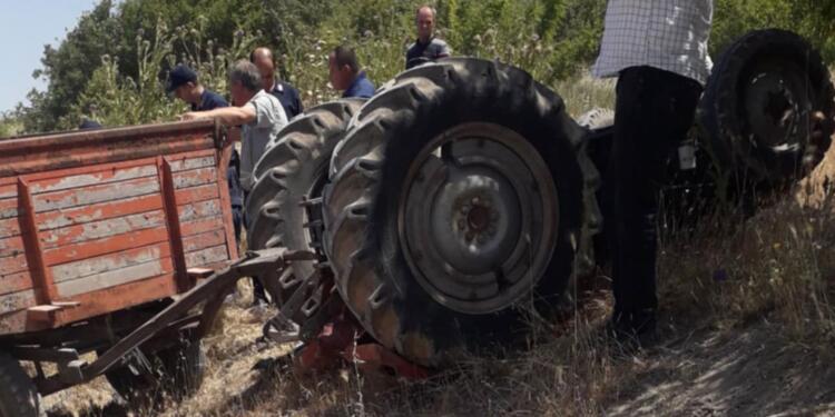 Devrilen traktörün altında kalan çiftçi hayatını kaybetti