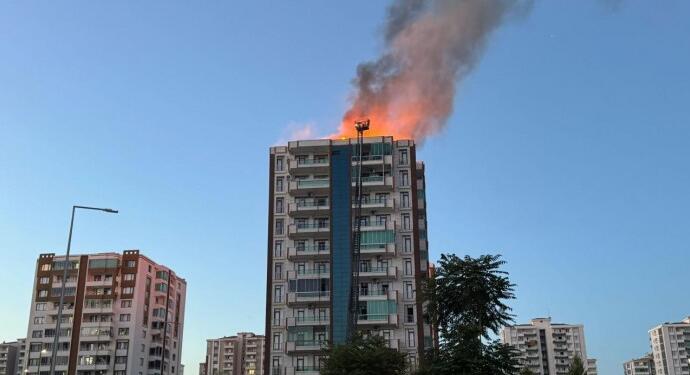 Amed’deki yangın mağdurlarıyla dayanışma komisyonu kuruldu