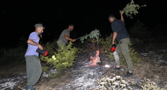 Yangın bölge halkının mücadelesi sonucu söndürüldü