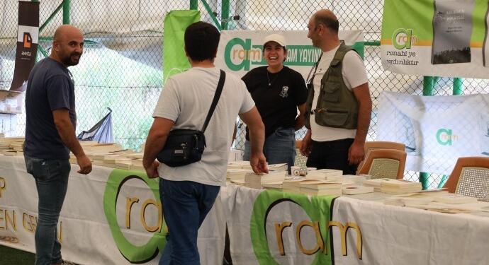 Yayınevlerinden Xelfelî’de kurulacak kütüphaneye hediye kitaplar